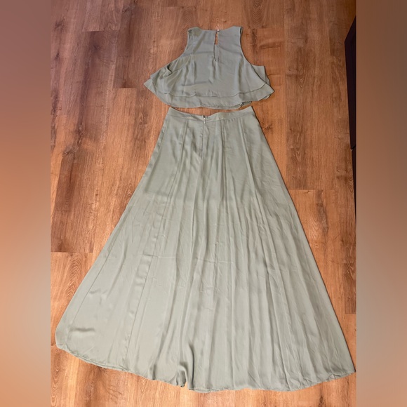 Show Me Your Mumu King’s Crop Top and Princess Di Maxi Skirt - Picture 6 of 10